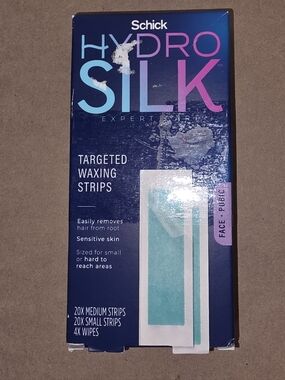 Schick Hydro Silk Targeted Waxing Strips for Sensitive Skin — Teal
